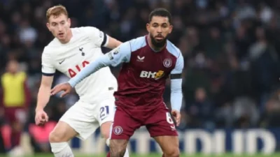 Aston Villa Tetap Satu-Satunya Klub Inggris yang Bisa Kejar Quintuple, Emery Tekankan Fokus Usai Kekalahan di Old Trafford