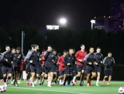 Brisbane Roar di Persimpangan: Kegagalan di Lapangan, Kedatangan Pemain Iran, dan Dampak pada Basis Penggemar