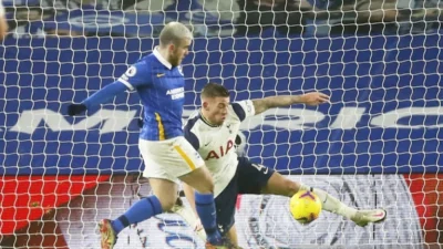 Debut Tragis Antonín Kinský di Liga Champions: Dua Kesalahan Fatal, Tottenham Tersungkur 5-2 dari Atlético Madrid