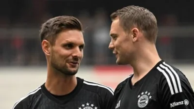 Krisis Penjaga Gawang Bayern Munich: Neuer dan Urbig Cedera, Ulreich Kembali, Leonard Prescott Jadi Harapan Baru