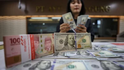 Kurs BCA Melemah di Tengah Geopolitik: Apa Arti untuk Nasabah dan Investasi?