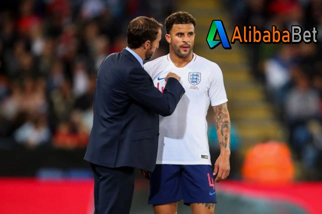Kyle Walker Akhiri Karier Internasional: Dari Pensiun Hingga Cerita Dinner Pep yang Gagalkan Transfer Besar