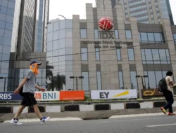 OJK Targetkan Aturan Pencatatan Saham BEI Rampung Maret 2026