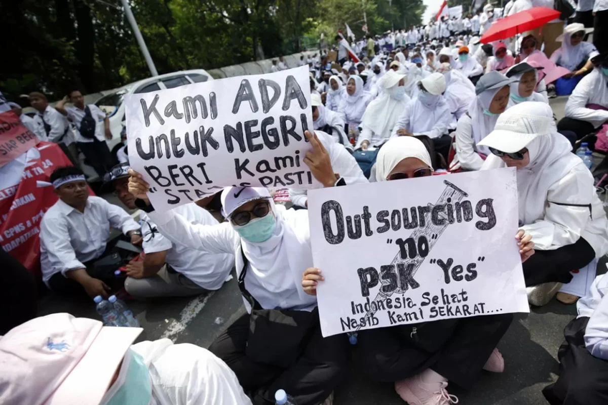 PPPK Terancam PHK Massal: DPR Sajikan 3 Opsi Strategis, Mendagri Tekan Efisiensi dan Kreativitas Daerah