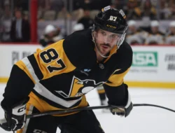 Sidney Crosby Kembali ke Es? Dampak Besar pada Perburuan Playoff Penguins & Sorotan Rekrutmen Sidney Rouleau di Michigan