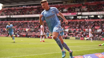 Sky Blues Menggempur: Coventry City Menaklukkan Preston North End 3-0 dan Memimpin Klasemen