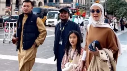 7 Potret Manis Kebersamaan Salma Jihane, Rio Dewanto, dan Atiqah Hasiholan yang Menghangatkan Hati