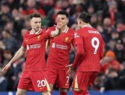 Arne Slot Tetap Optimistis: Liverpool Tetap Pada Jalur Champions Meski Tersingkir