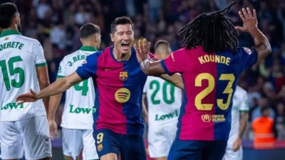 Barcelona Menaklukkan Atletico 3-0 Lewandowski Cetak Gol Telat, Puncak La Liga Makin Kokoh