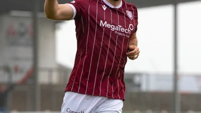 Braga dan Shankland Goyang Tynecastle: Drama Penalty, Gol Overhead, dan Poin Emas Hearts