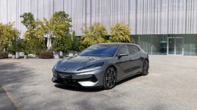 BYD Bawa Denza Z9 GT ke Eropa, Tembus 1.036 Km