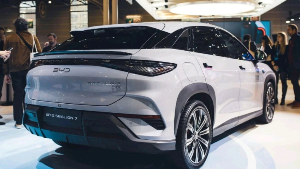 BYD Sealion 08 Meluncur di Beijing Auto Show 2026