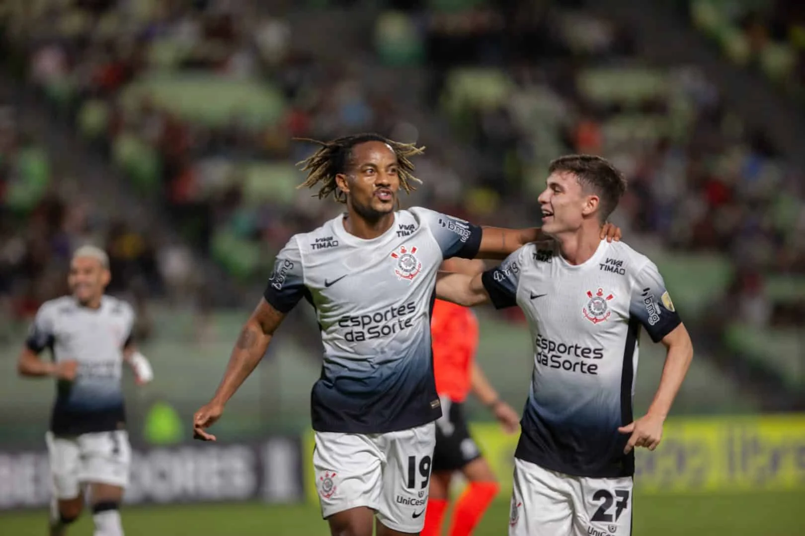 Corinthians Hadapi Krisis Keuangan dan Tekanan Depay, Namun Breno Bidon Bersinar di Panggung Libertadores