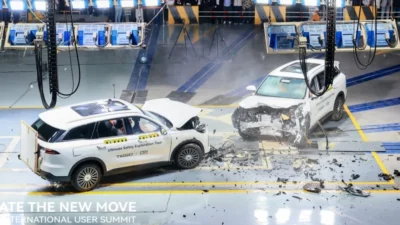 Crash Test Tiggo 9: Kabin Tetap Utuh Meski Dihantam