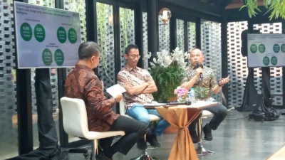 Denda Kartel KPPU, Fintech Klaim Batas Bunga Lindungi Masyarakat