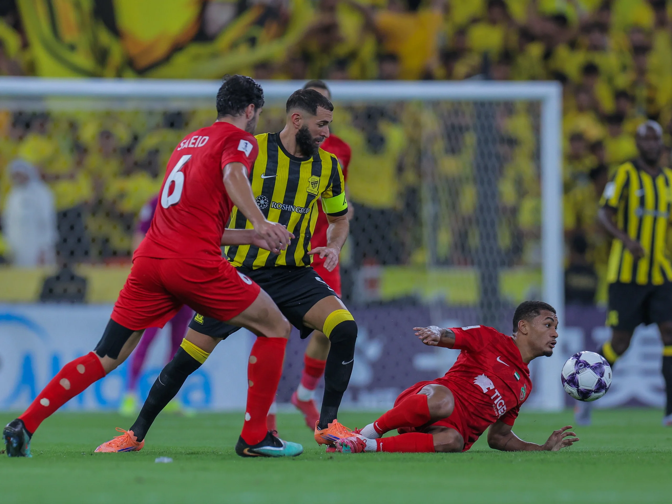 Drama Al Ahli vs Machida Zelvia: Mahrez Bawa Trofi dan Kejutan di Ruang Ganti