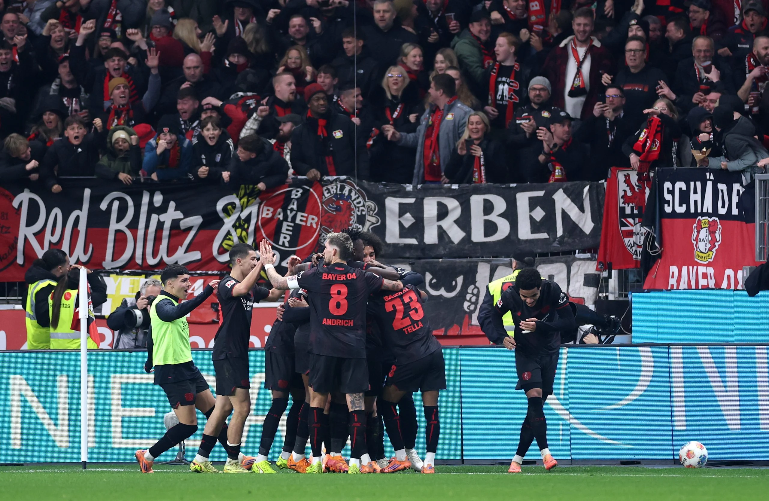 Drama Bundesliga: Leverkusen Kalahkan Koln 2-1, Schick Cetak Gol Ke-100