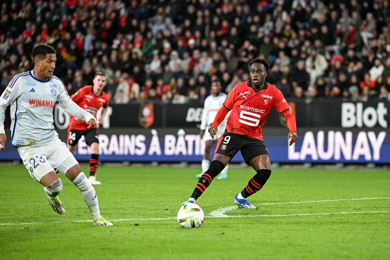 Drama di Stade de la Meinau: Strasbourg vs Rennes Siap Guncang Klasemen Ligue 1