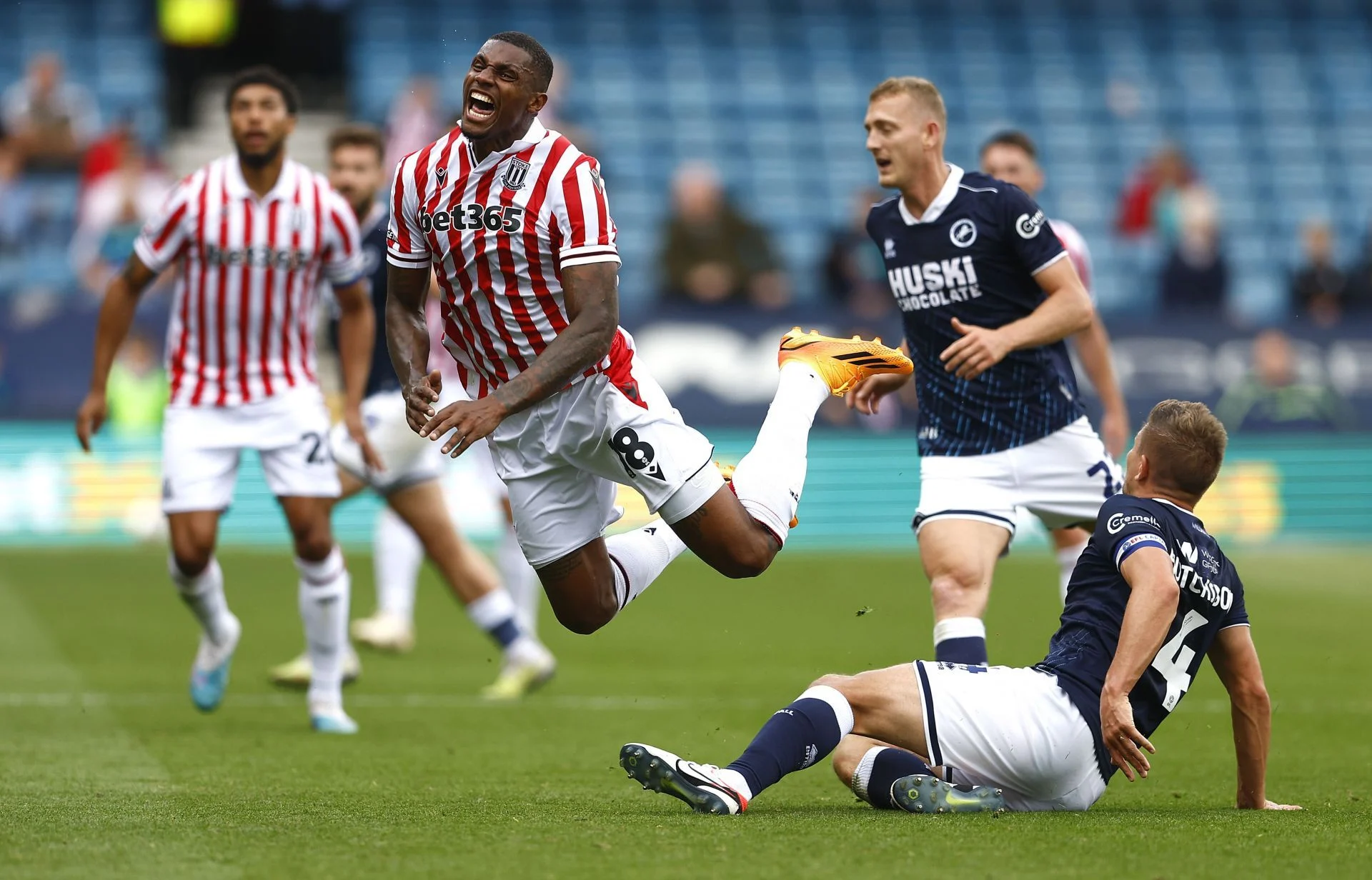 Drama Menegangkan di Laga Stoke City vs Millwall: Siapa yang Akan Mengguncang Klasemen?