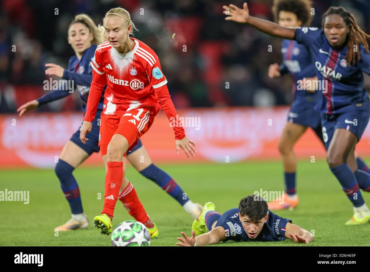 Drama Semifinal Champions League: Paris vs Bayern Menggebrak Parc des Princes