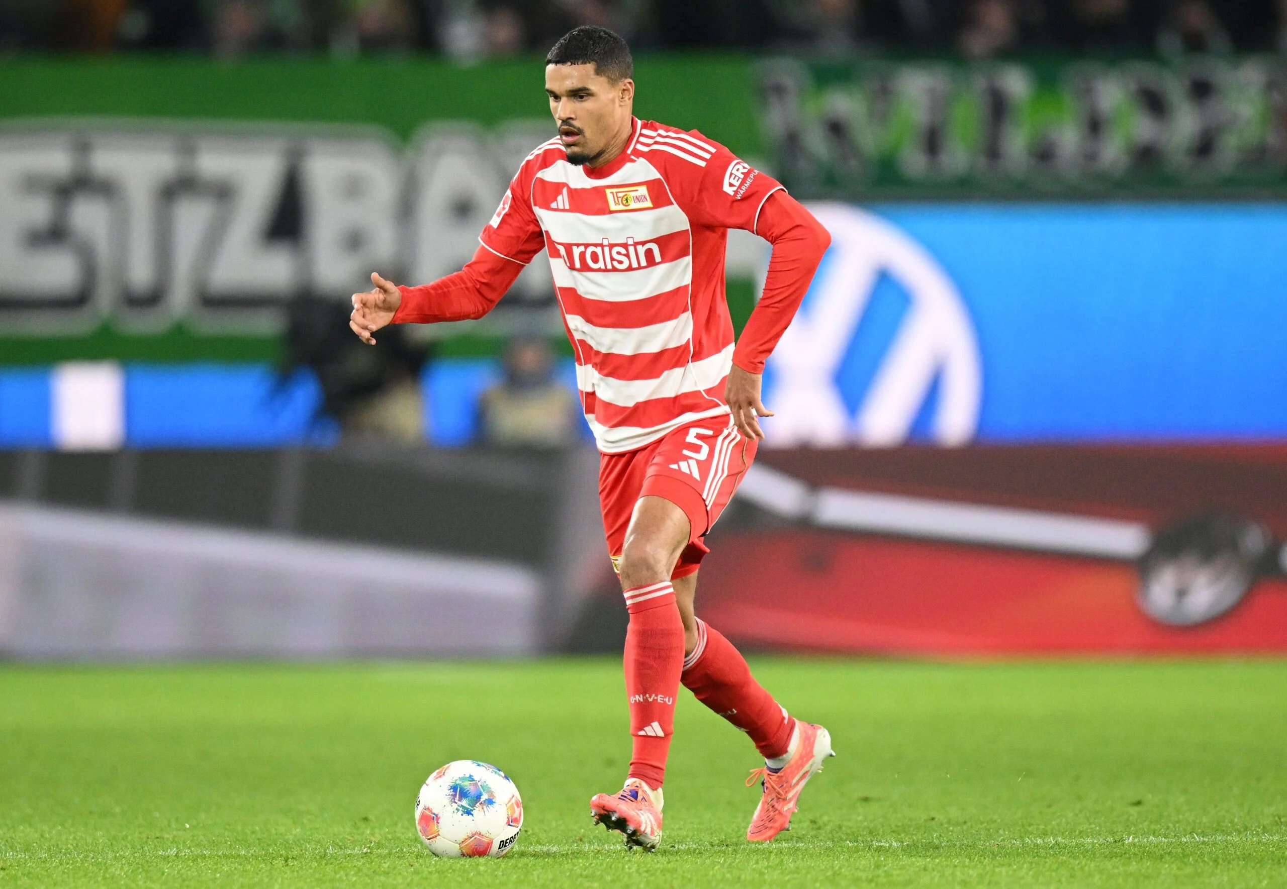 Drama Transfer Danilo Doekhi: Union Berlin Siap Lepas, Leeds United Mengincar Bek Bintang