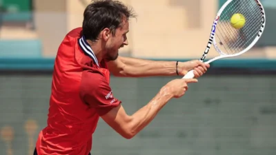 Dramatisasi Medvedev di Monte Carlo: Dari Harapan Tinggi hingga Kekalahan Telak 6-0 6-0