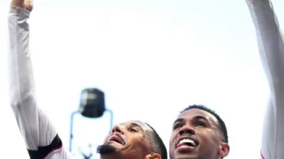 Eze Goyang Arsenal ke Puncak: Gol Penentu vs Newcastle Bawa Genggaman Klasemen