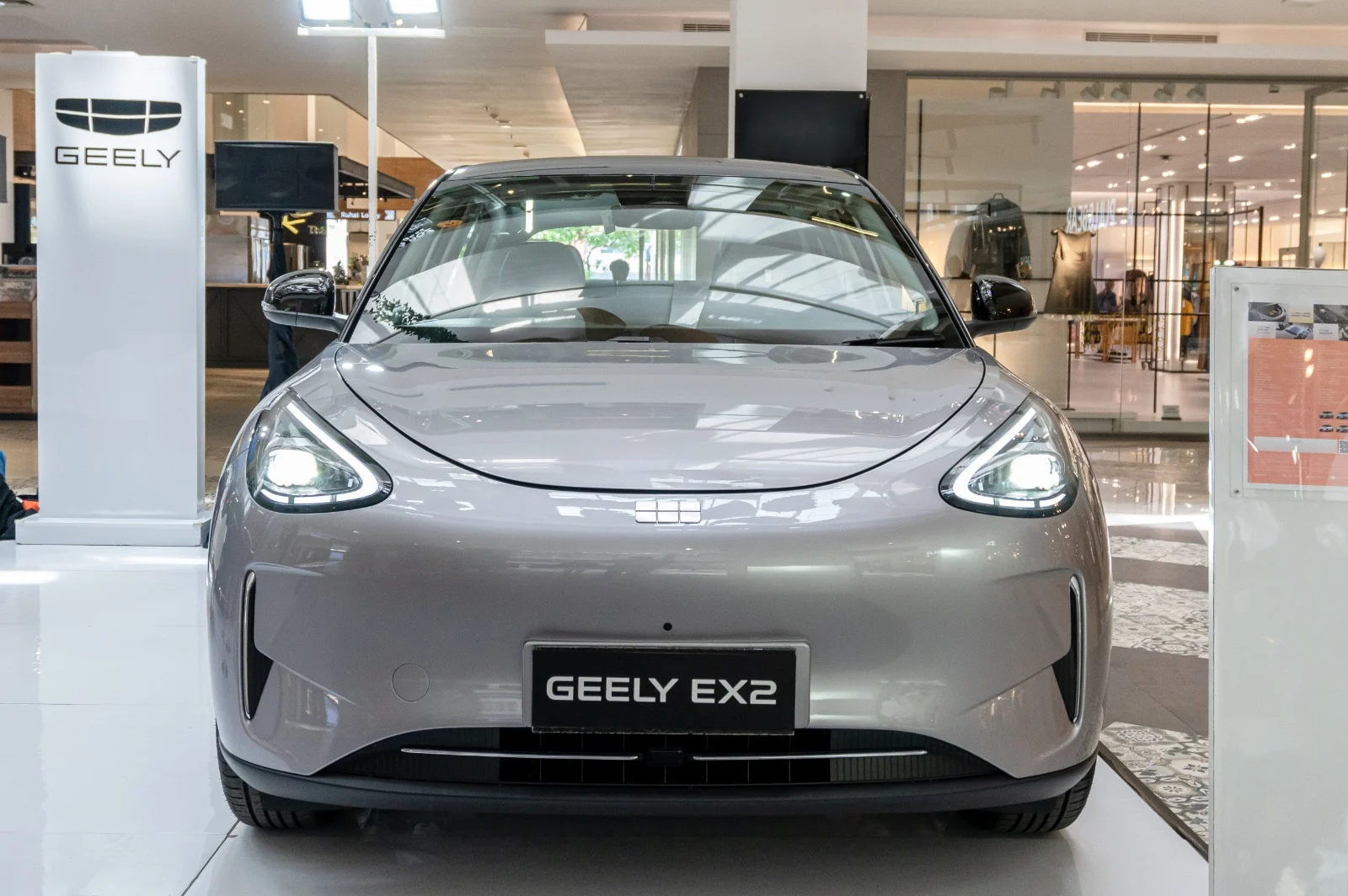 Geely EX2 Guncang Pasar EV Indonesia: Compact Premium dengan Harga Terjangkau