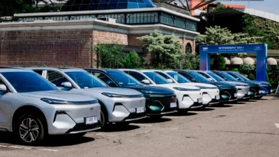 Geely Soroti Bobot EV, Bahan Bakar Metanol Disebut Lebih Unggul