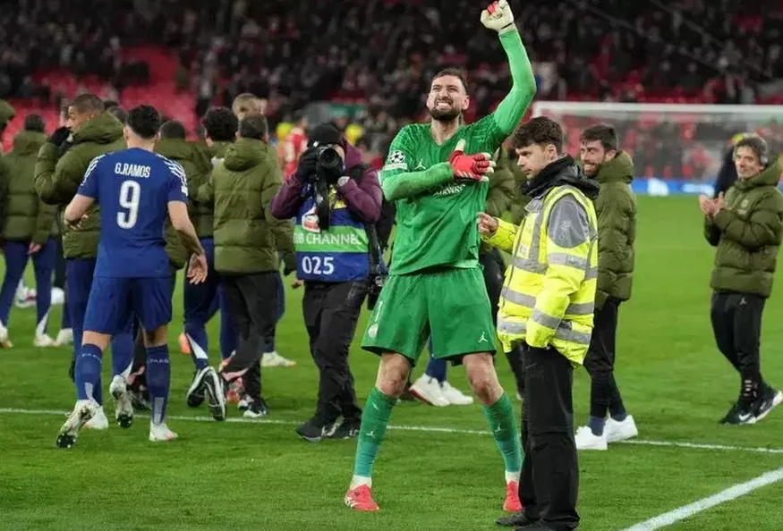 Giorgi Mamardashvili Gagal Memikat Liverpool, PSG Lolos ke Semi Final Champions League