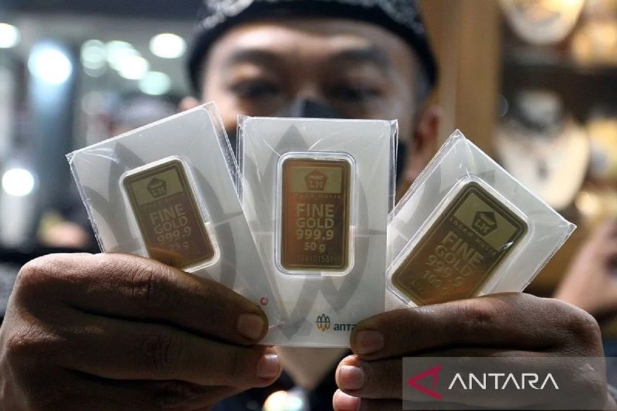 Harga Emas Naik Rp29.000 per Gram, Target Global Turun