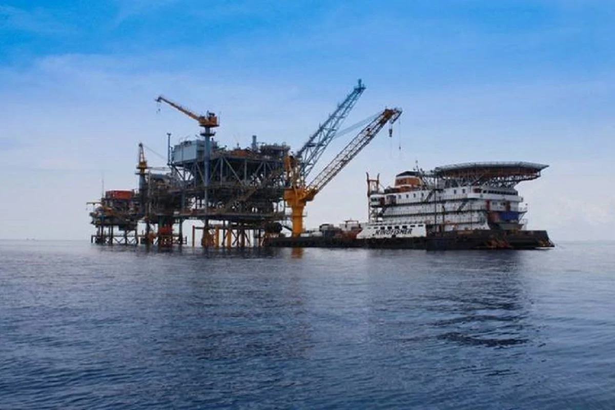 Harga Minyak Melejit di Pagi Rabu: Dampak Konflik Timur Tengah dan Kebijakan BBM Pemerintah