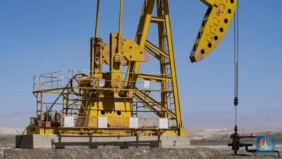 Harga Minyak Terkoreksi 0,55 Persen, Bayang-bayang Krisis Masih Mengancam