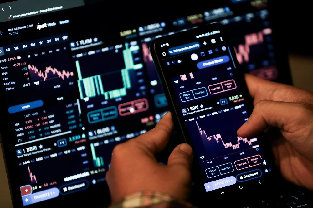 IHSG Berpotensi Terkoreksi Awal Pekan, Cermati Peluang Empat Saham ini saat Melemah