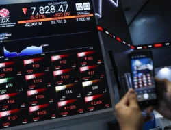 IHSG Dibuka di Zona Merah, Melemah ke Level 7.559