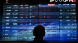 IHSG Melemah ke Level 7.559, Saham Bank Besar Tahan Penurunan