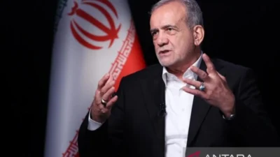 Iran Tidak Berunding di Bawah Ancaman AS: Pezeshkian Tegaskan Sikap Keras