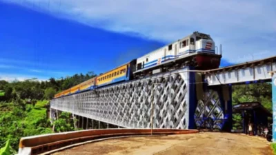 Jembatan Cirahong: Ikon Bersejarah Sumedang yang Kini Jadi Magnet Foto Instagramable