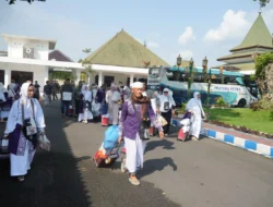 Keberangkatan 354 Calon Haji, Lonjakan Wisata, dan Isu Keamanan: Simfoni Dinamika Kabupaten Sleman