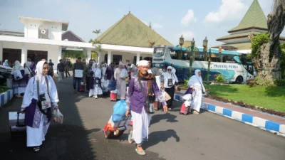 Keberangkatan 354 Calon Haji, Lonjakan Wisata, dan Isu Keamanan: Simfoni Dinamika Kabupaten Sleman