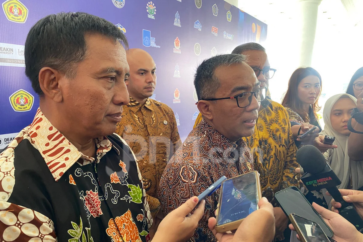 Kemendikti Siapkan Langkah Drastis: Tutup Prodi Tak Relevan demi Kesesuaian Industri