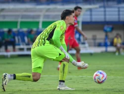 Kiper Persib Bandung Pecahkan Rekor Clean Sheet Liga 1, Menyalip Legenda Andritany