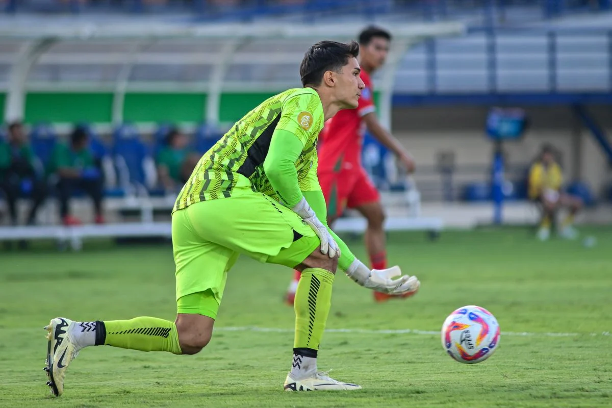 Kiper Persib Bandung Pecahkan Rekor Clean Sheet Liga 1, Menyalip Legenda Andritany
