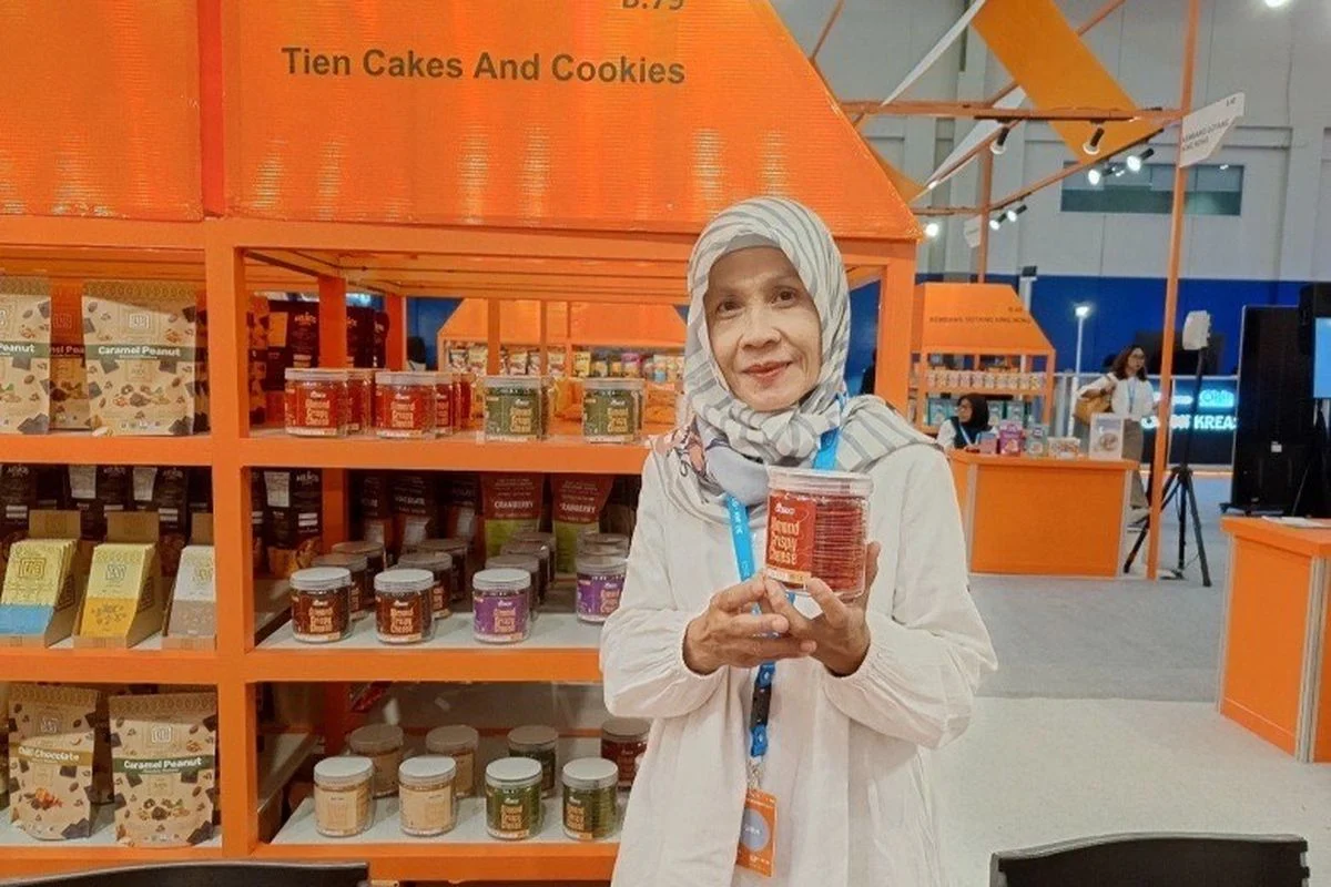 Kisah Yulianti: UMKM Kue Lampung Tumbuh Berkat Dukungan BRI