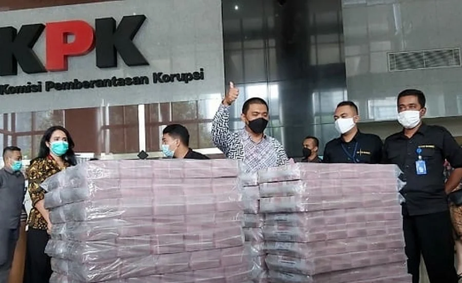 KPK Dorong Batas Tunai, Golkar Dukung, dan Ahli Kritisi: Politik Uang Masih Jadi Tantangan Besar