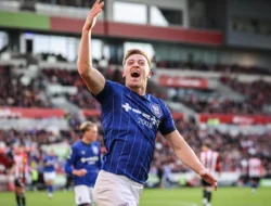 Liam Delap di Persimpangan Karir: Chelsea Siap Lepas, Everton & Ipswich Bersaing untuk Striker Muda