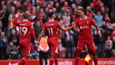 Liverpool di Bawah Tekanan: Persaingan Champions League, Transfer, dan Lepasnya Medali Legenda