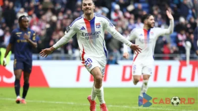 Lyon dalam Sorotan: Dari Gawang NHL Hingga Kontroversi Sepak Bola Dunia