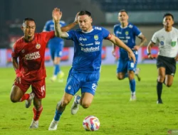 Marc Klok Percaya Diri, Persib Punya Modal Bagus Hadapi Bali United