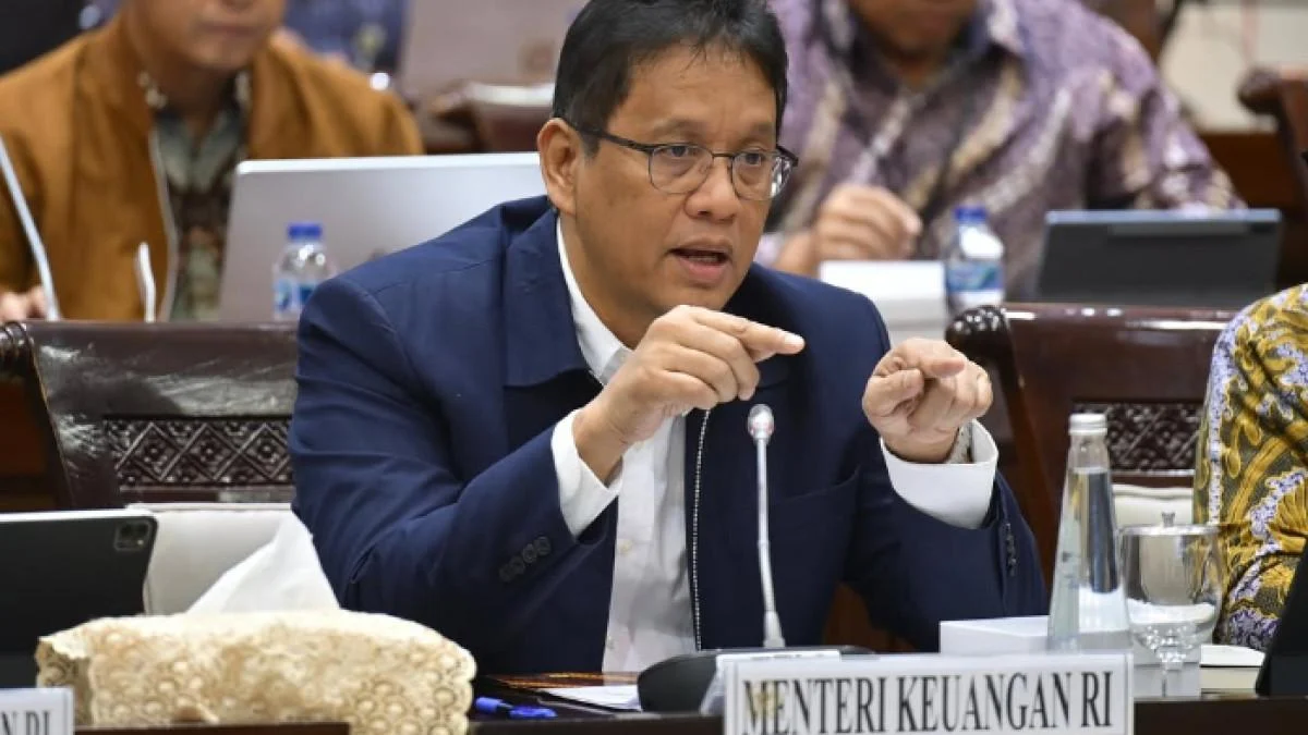 Menkeu Purbaya Buka Suara: Pajak Kendaraan Listrik Tak Naik, Hanya Bergeser ke Bea Balik Nama